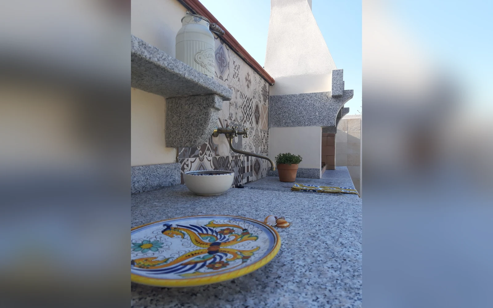 Villa Diletta, il lavello della cucina esterna